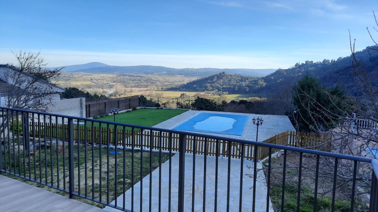 Chalet Con Piscina Y Bbq Para 10 Personas San Martin de Valdeiglesias Exterior photo