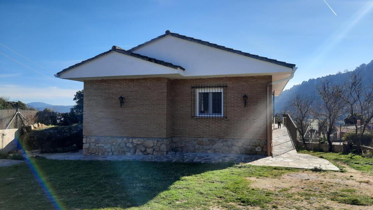 Chalet Con Piscina Y Bbq Para 10 Personas San Martin de Valdeiglesias Exterior photo