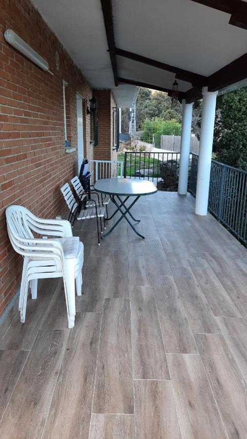 Chalet Con Piscina Y Bbq Para 10 Personas San Martin de Valdeiglesias Exterior photo